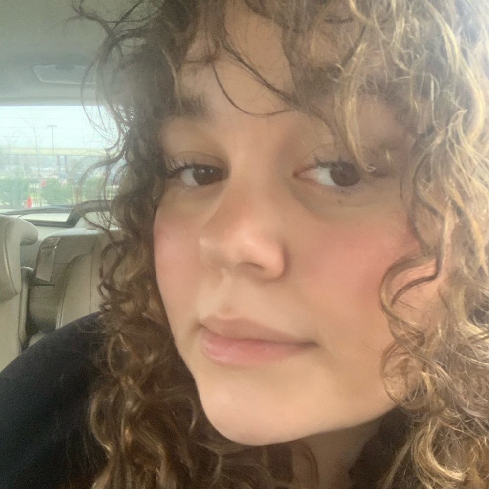 Meet your Posher, Alexandra